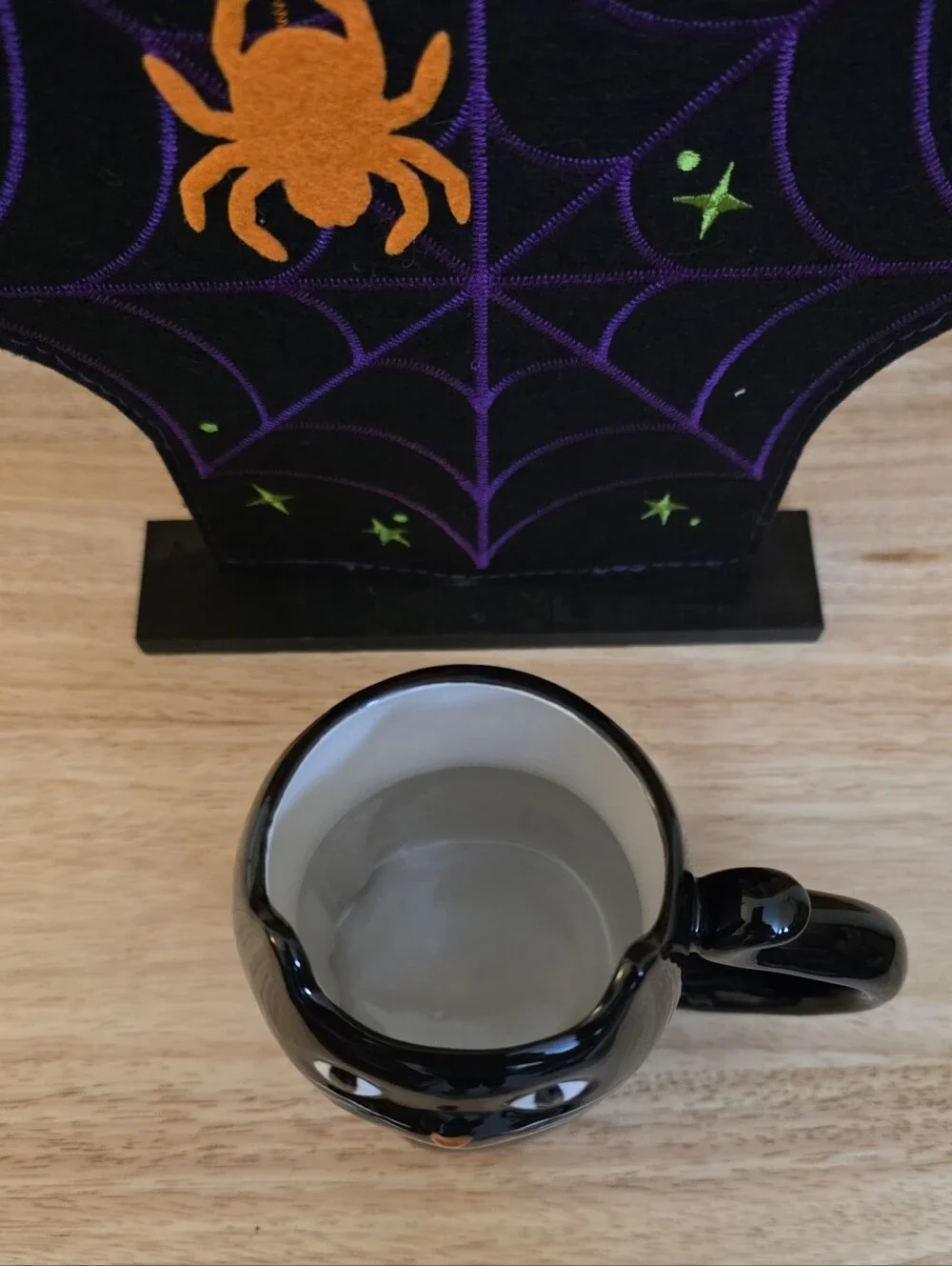 NWOT Hyde & Eek Black Cat Holiday Coffee Mug